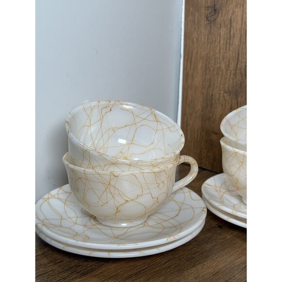 Vintage Hazel Atlas Milk Glass Butterscotch Spaghetti String Drizzle 6 Tea Cups - Picture 2 of 8